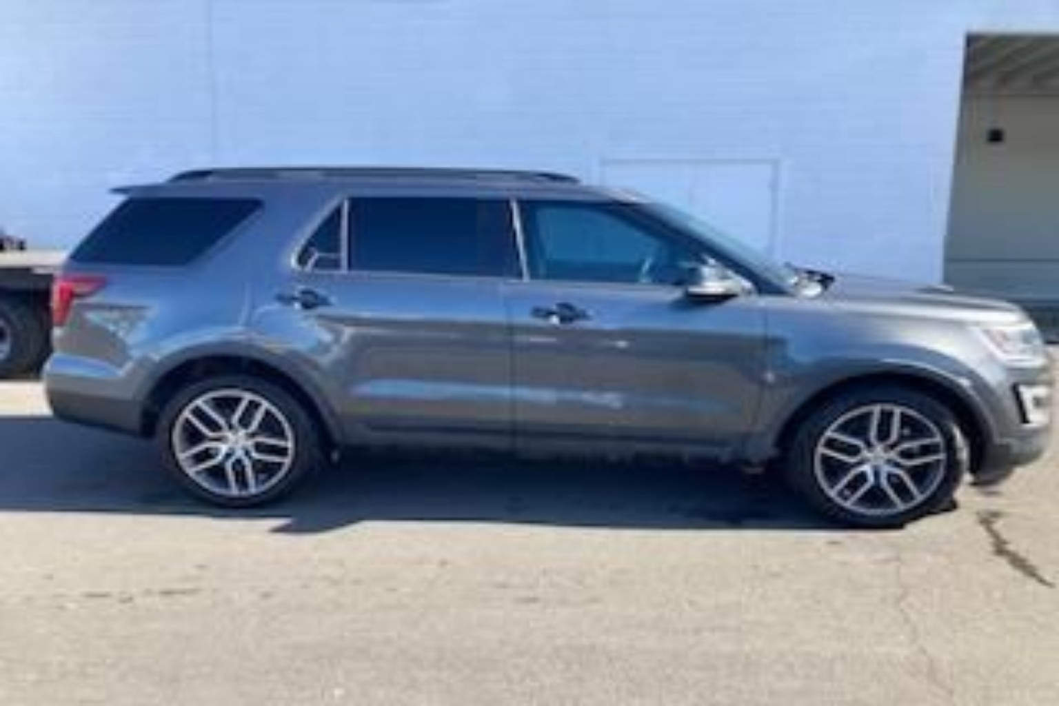 2016 Ford Explorer Sport 4WD's photo