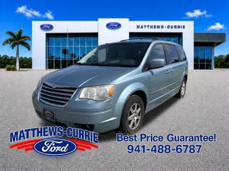 2010 Chrysler Town & Country Touring Plus