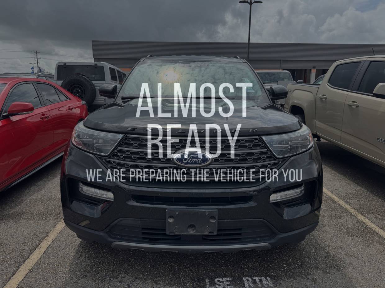 2022 Ford Explorer XLT RWD's photo