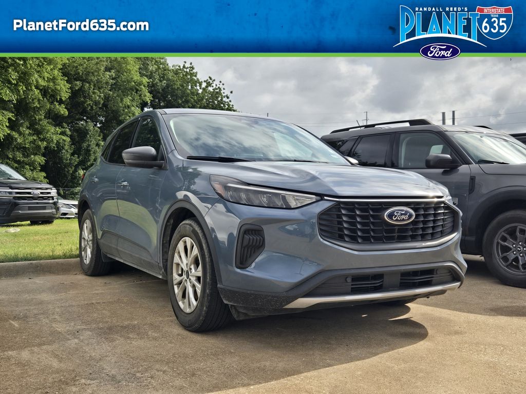 2023 Ford Escape Active FWD's photo
