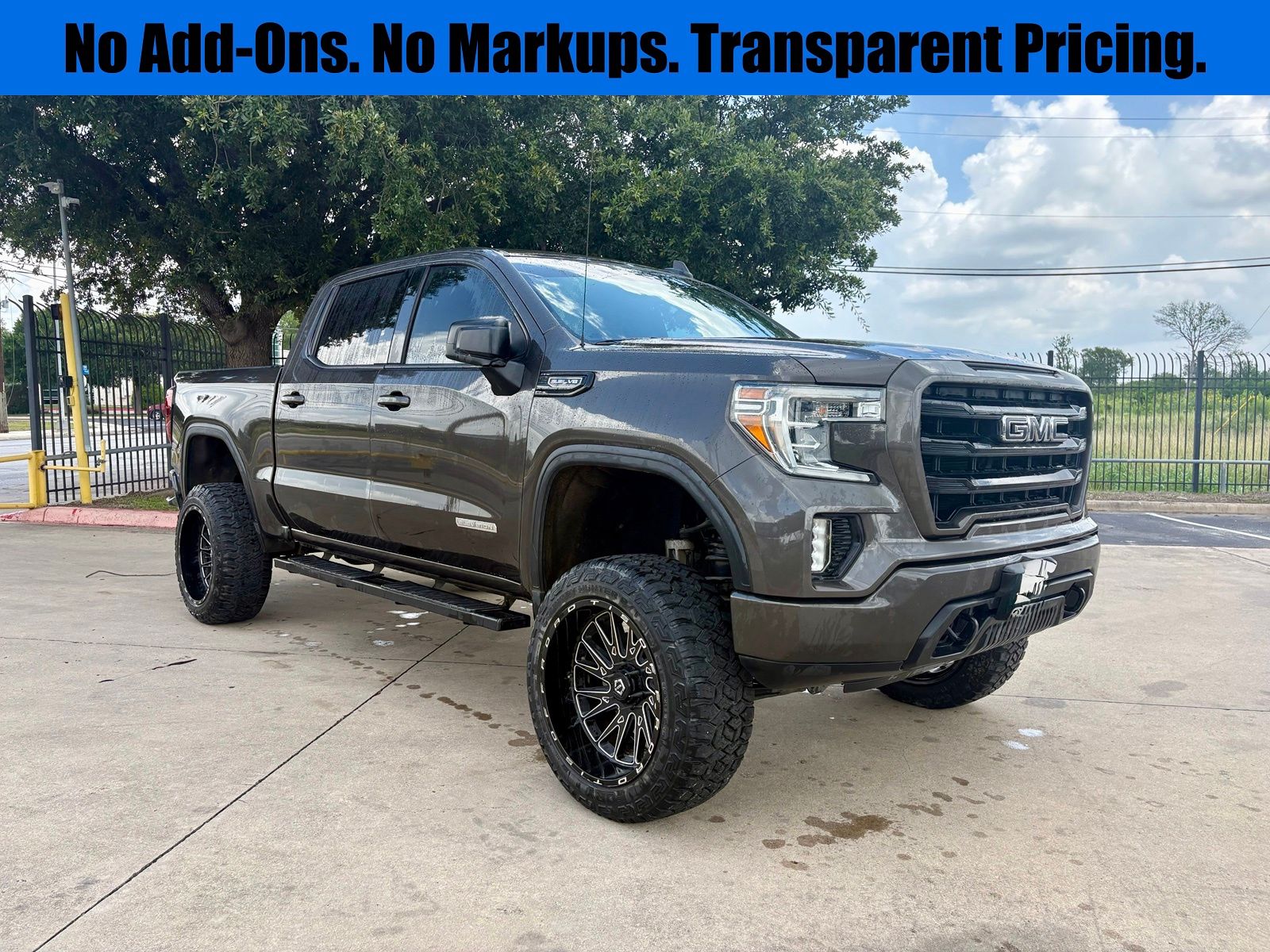 2020 GMC Sierra 2WD Crew Cab Short Box Elevation's photo