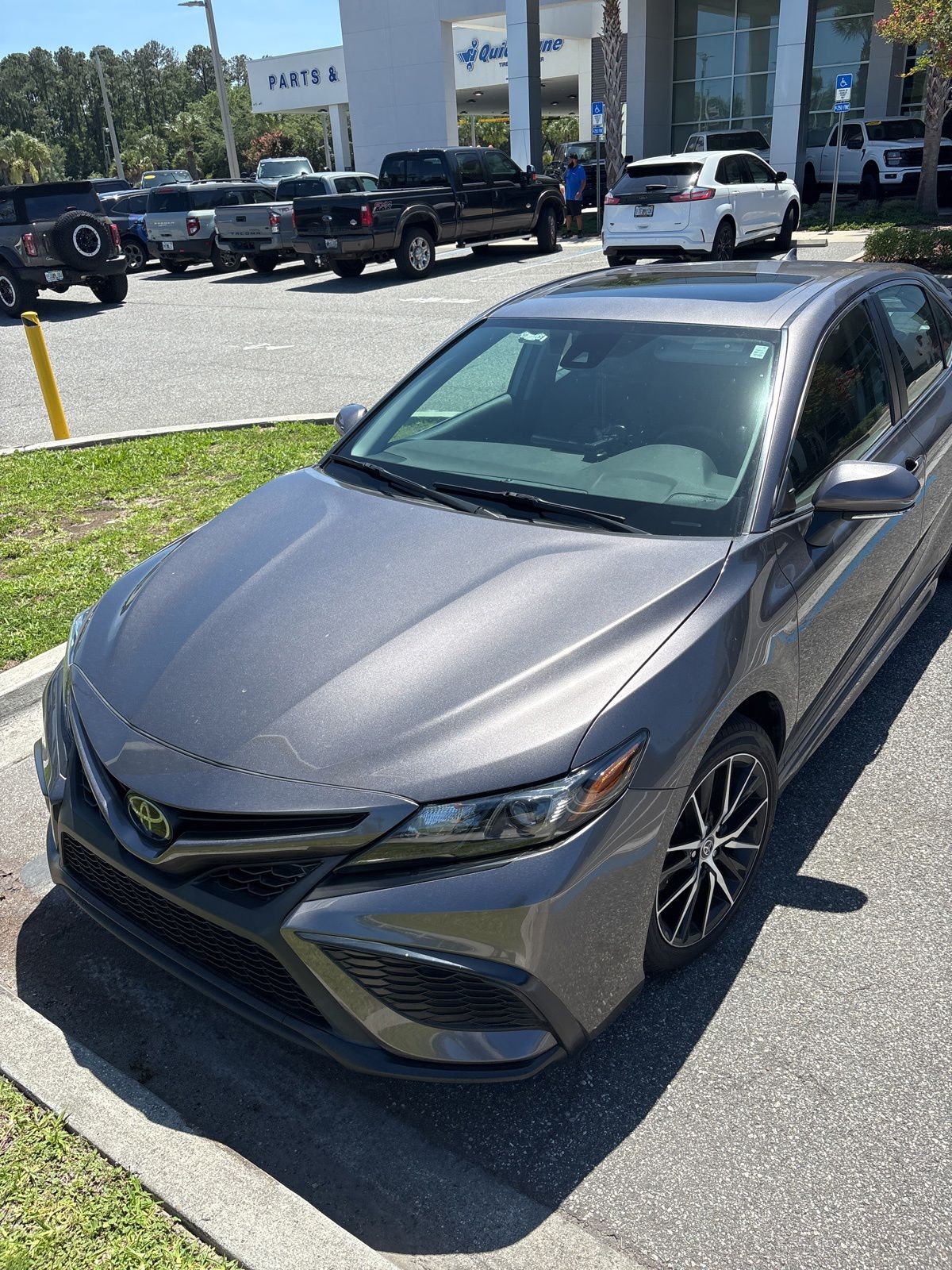 2024 Toyota Camry SE