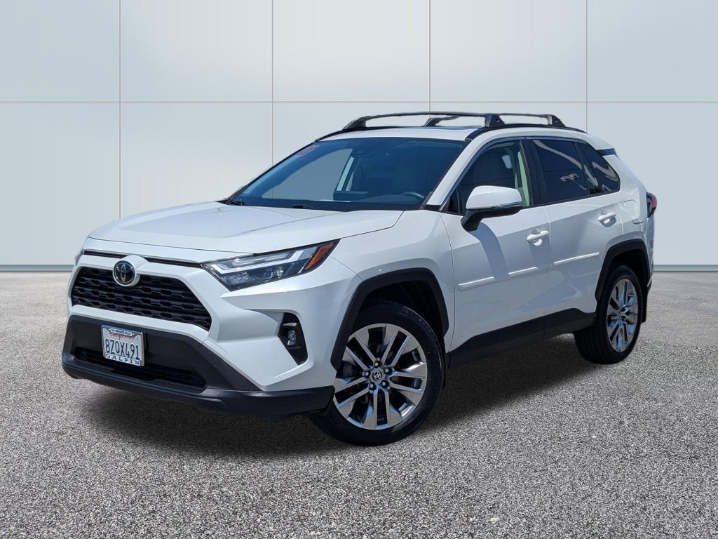 2022 Toyota RAV4 XLE Premium