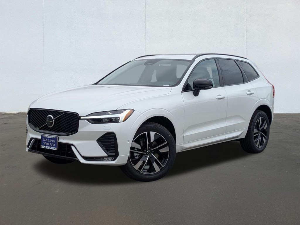 2026 Volvo XC60 B5 Plus