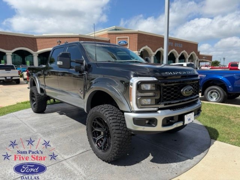 2025 Ford F-250SD Black Widow