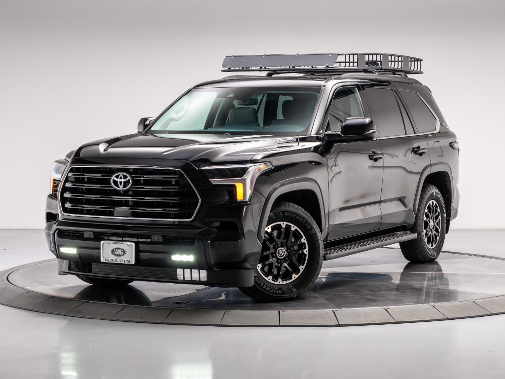 2024 Toyota Sequoia SR5
