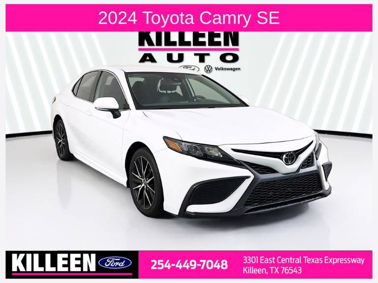 2024 Toyota Camry SE