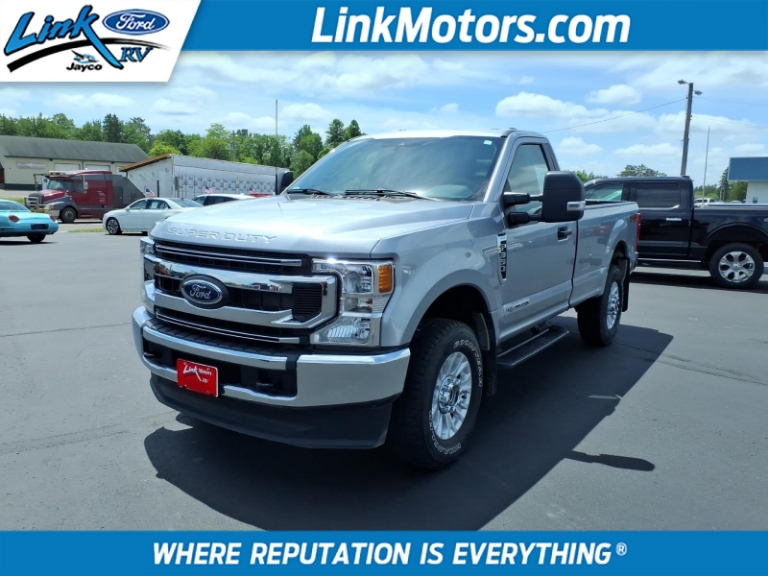 2022 Ford F-350 Super Duty XLT 4WD Crew Cab 8 Box