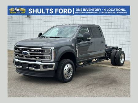 2026 Ford F-550SD LARIAT