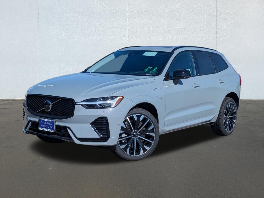 2026 Volvo XC60 Plug-In Hybrid Ultra, T8 AWD Electric/Gasoline, Dark