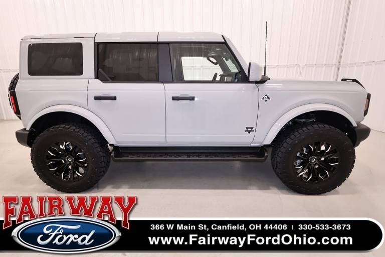 2026 Ford Bronco Outer Banks