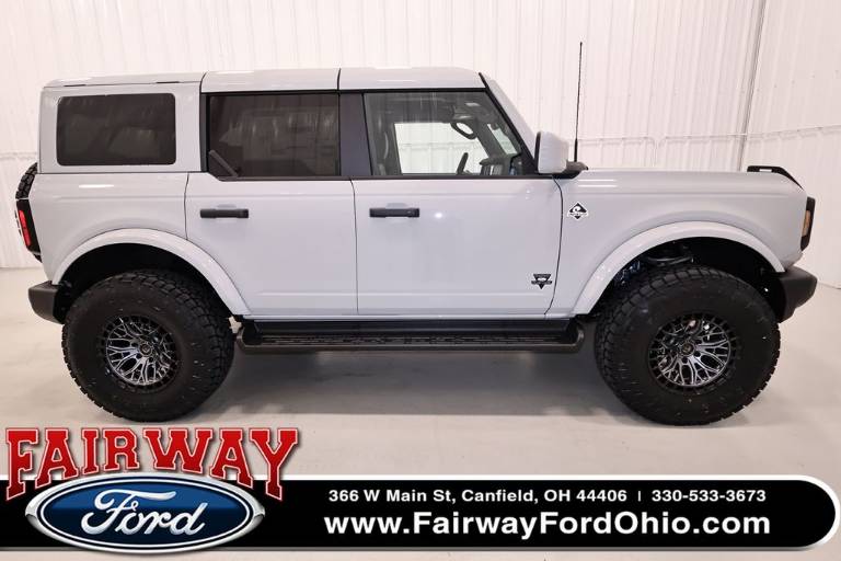 2026 Ford Bronco Outer Banks