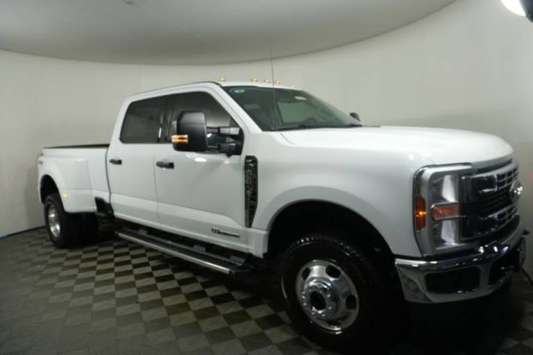 2026 Ford Super Duty F-350 DRW XLT