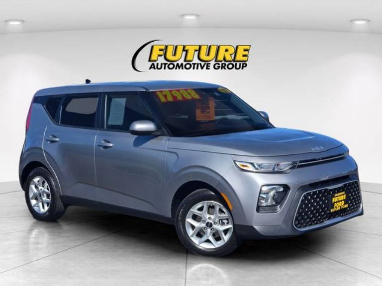2022 Kia Soul LX