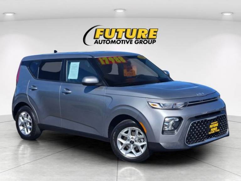 2022 Kia Soul LX