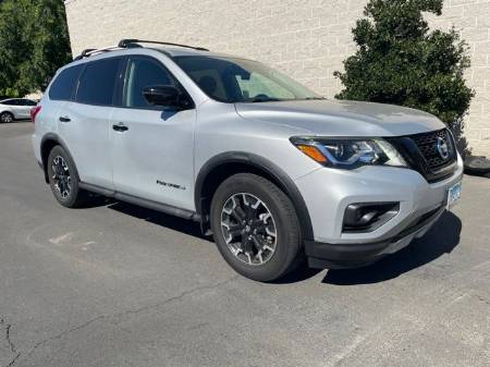 2019 Nissan Pathfinder SL