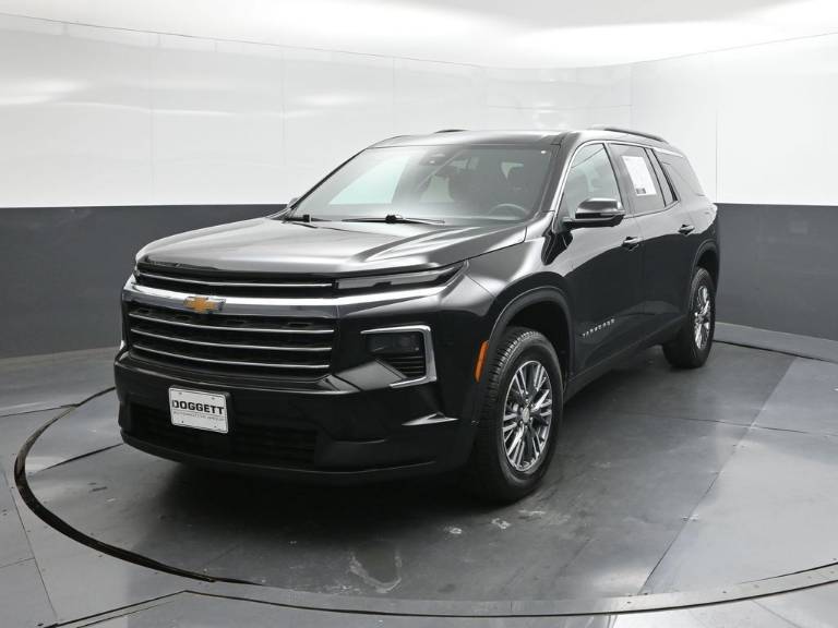 2024 Chevrolet Traverse LT