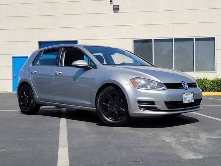 2016 Volkswagen Golf TSI S