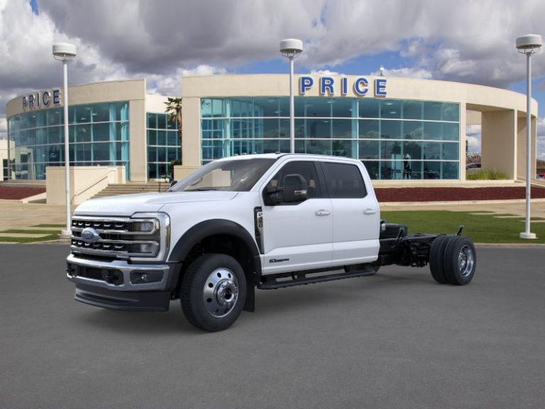 2026 Ford Super Duty F-450 DRW LARIAT