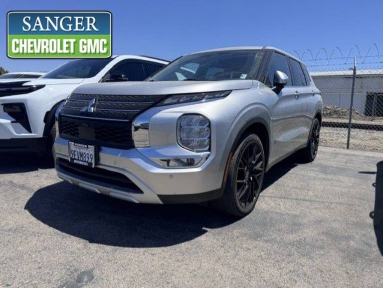 2023 Mitsubishi Outlander SE