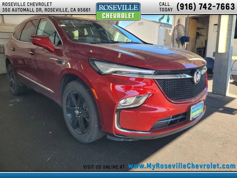 2023 Buick Enclave Essence