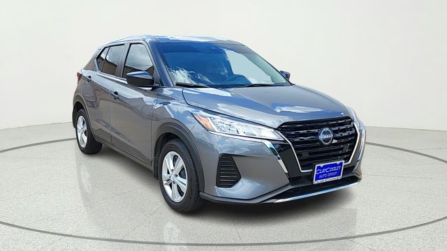 2025 Nissan Kicks Play