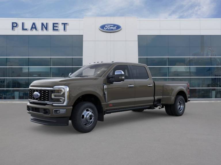 2026 Ford Super Duty F-350 DRW Platinum 4WD Crew Cab 8' Box