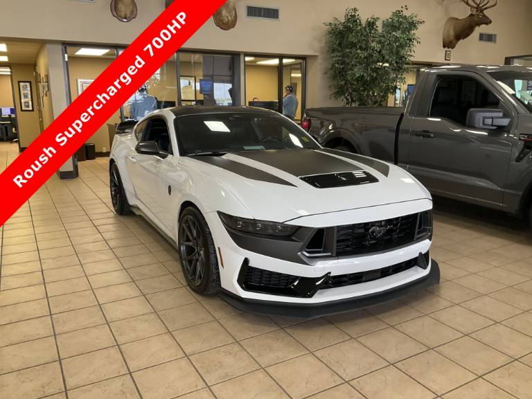 2024 Ford Mustang Dark Horse