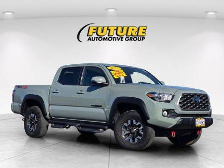 2022 Toyota Tacoma TRD OFF-Road