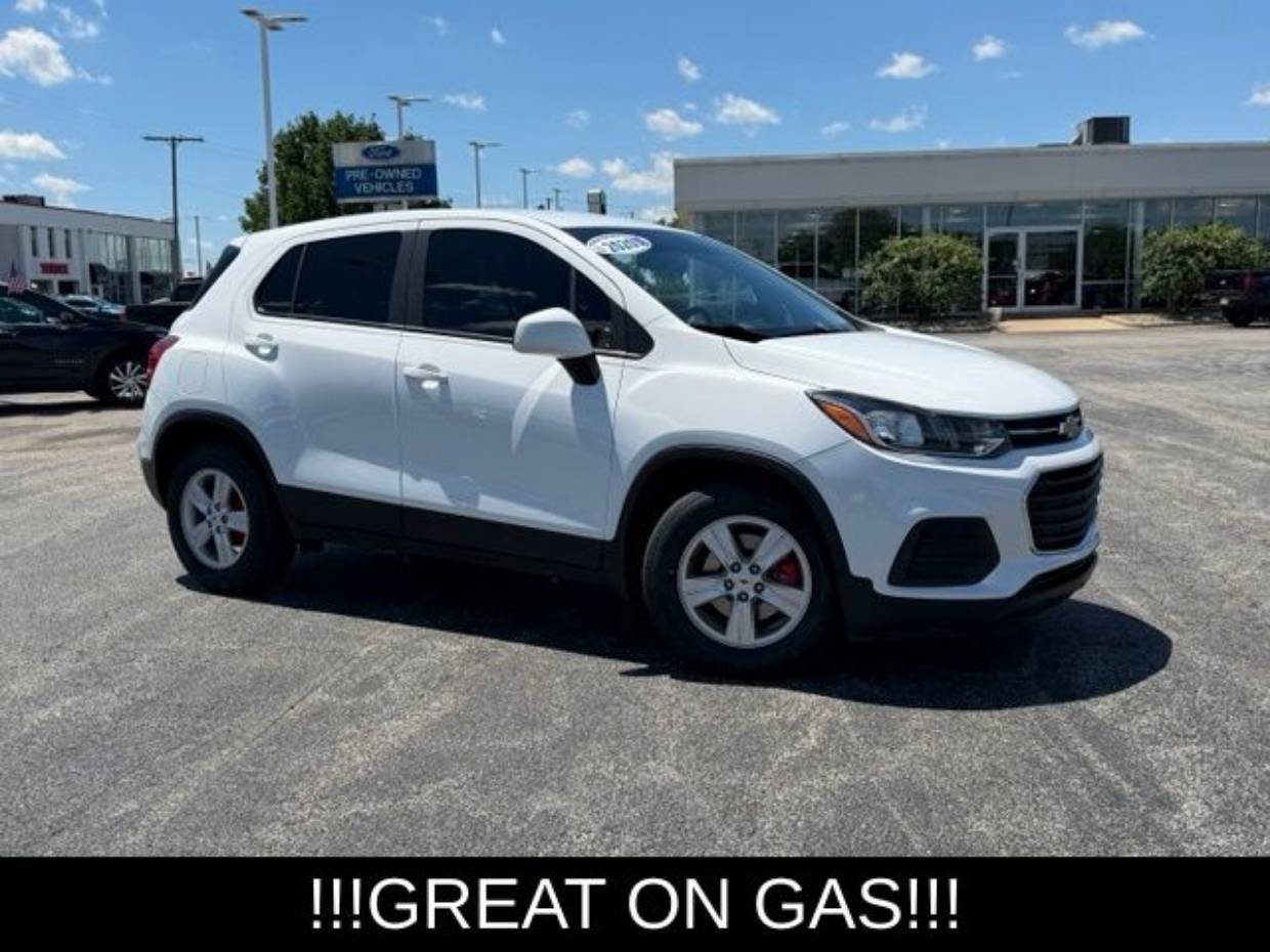 Used 2020 Chevrolet Trax LS with VIN KL7CJKSB6LB016648 for sale in Highland, IN