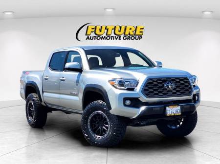 2023 Toyota Tacoma TRD OFF-Road lifted