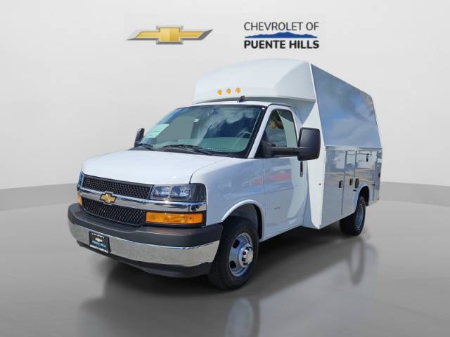 2026 Chevrolet Express Commercial Cutaway