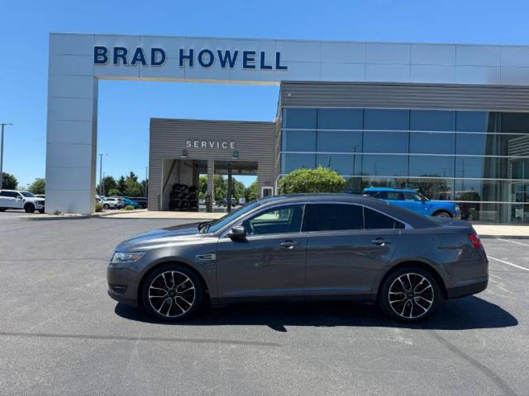 2018 Ford Taurus SEL
