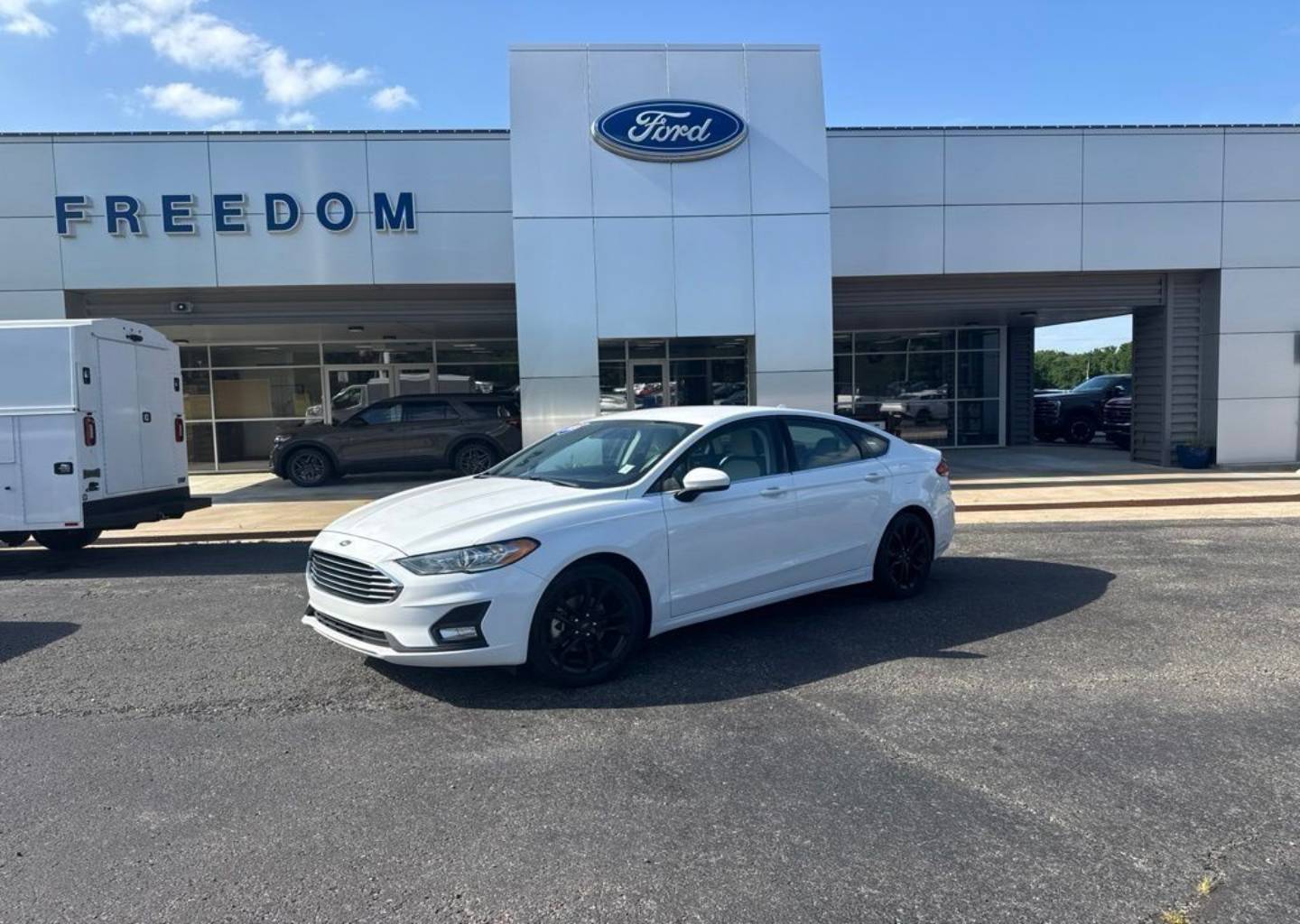 Used 2019 Ford Fusion SE with VIN 3FA6P0HD7KR132761 for sale in Eufaula, OK