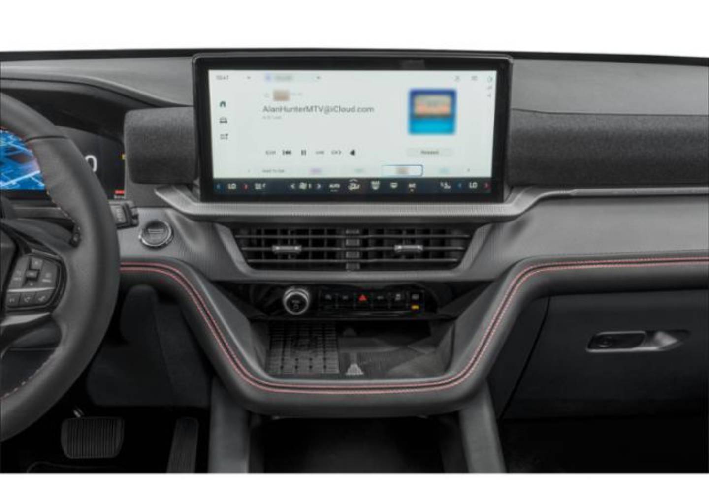 2025 Ford Explorer ST - Photo 35