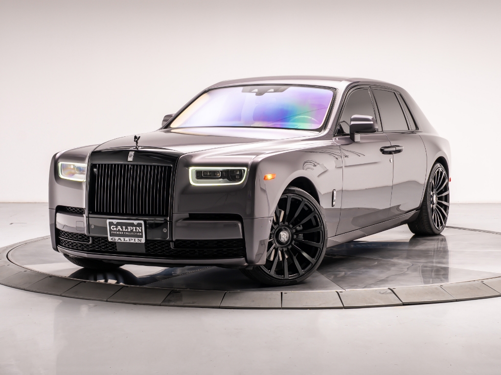 2019 Rolls-Royce Phantom Base