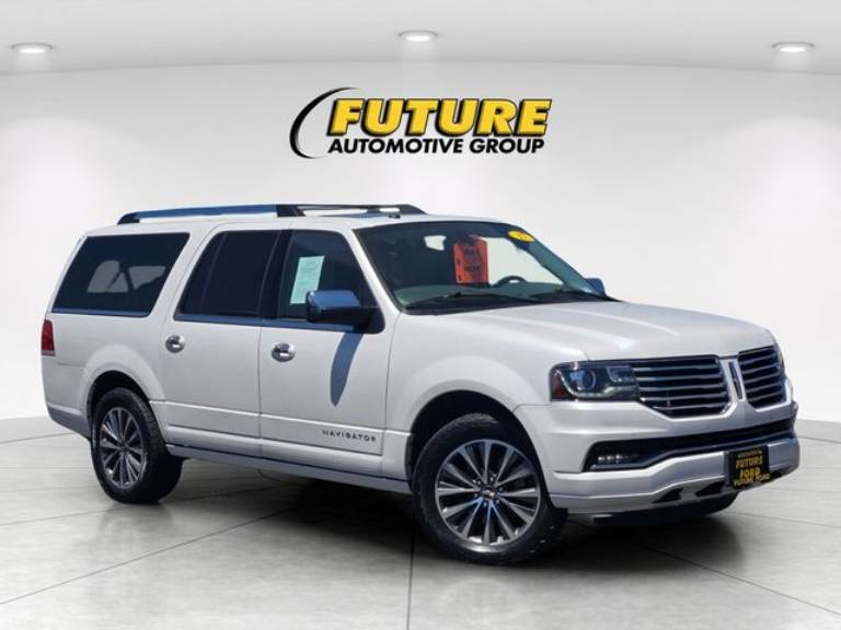 2017 Lincoln Navigator L Select