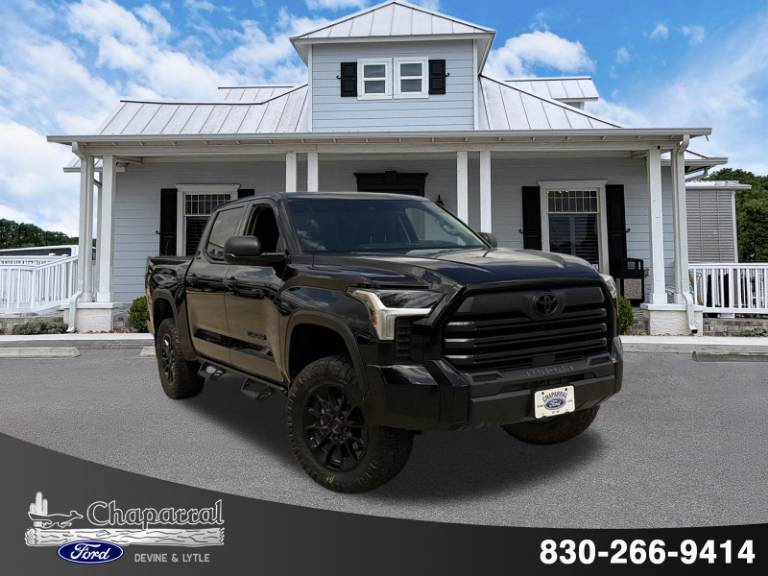 2024 Toyota Tundra 4WD SR5