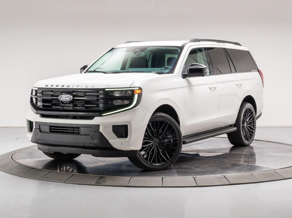 2026 Ford Expedition XLT