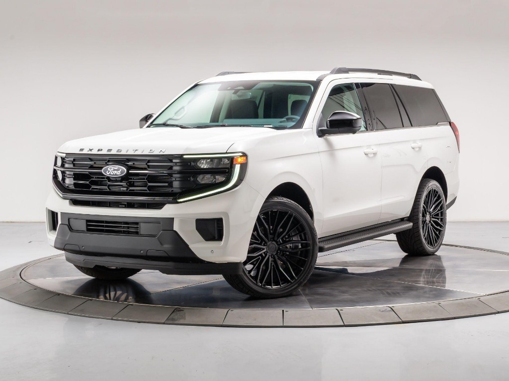 2026 Ford Expedition XLT