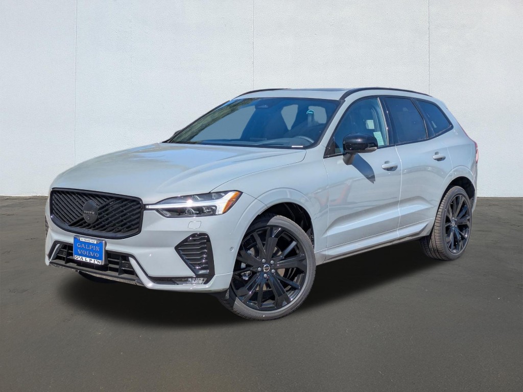 2026 Volvo XC60 B5 Ultra Black Edition