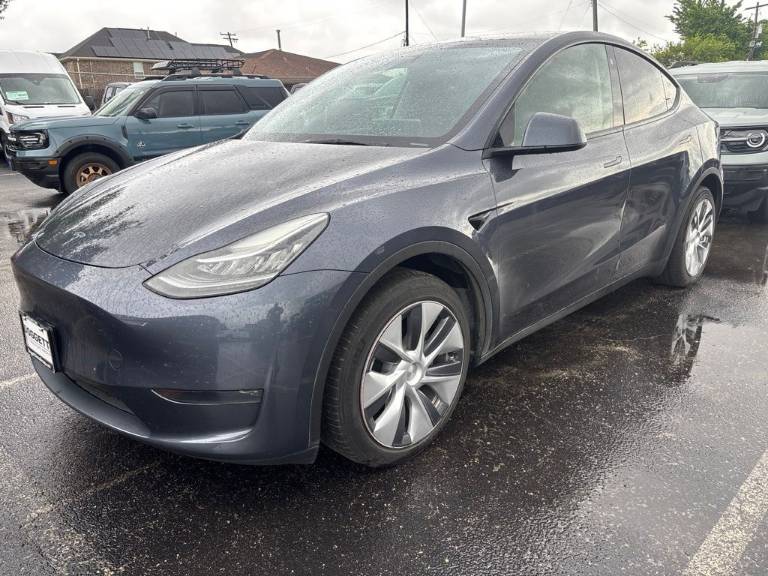 2023 Tesla Model Y Long Range