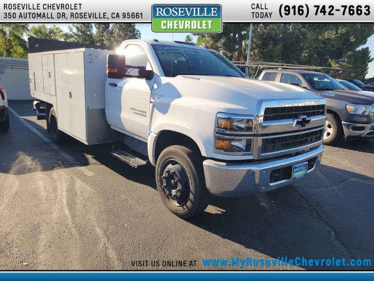 2023 Chevrolet Silverado 5500HD Work Truck