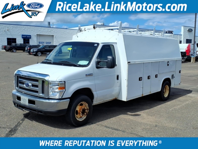 2017 Ford E-Series Cutaway E-450 DRW 176 WB