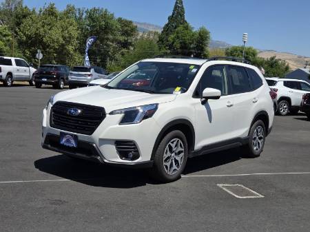 2024 Subaru Forester Premium