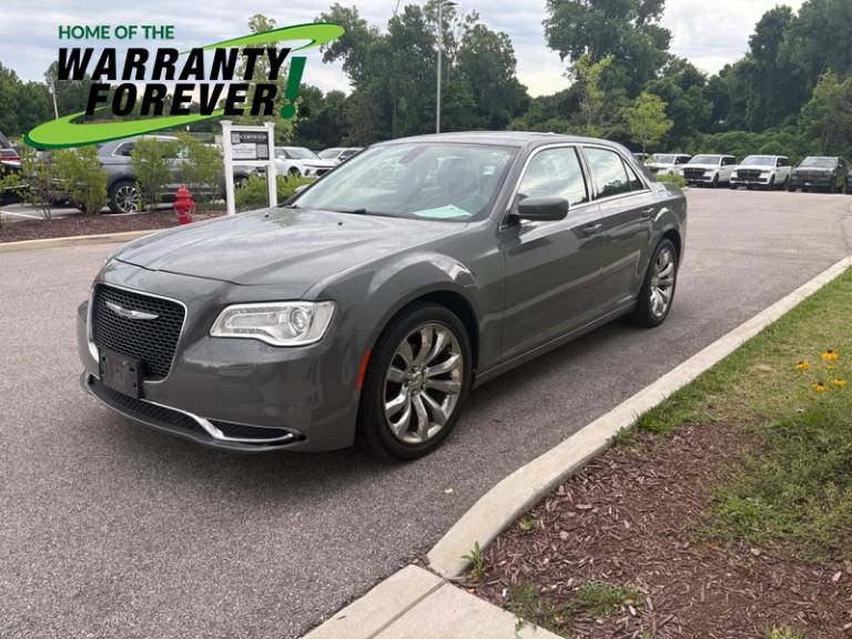 2019 Chrysler 300 Touring