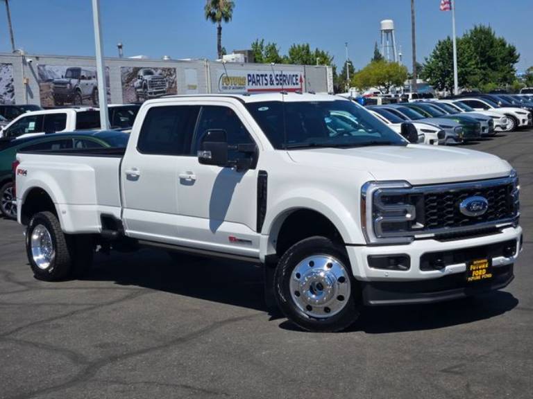 2026 Ford F-450SD Platinum Crew Cab 4WD