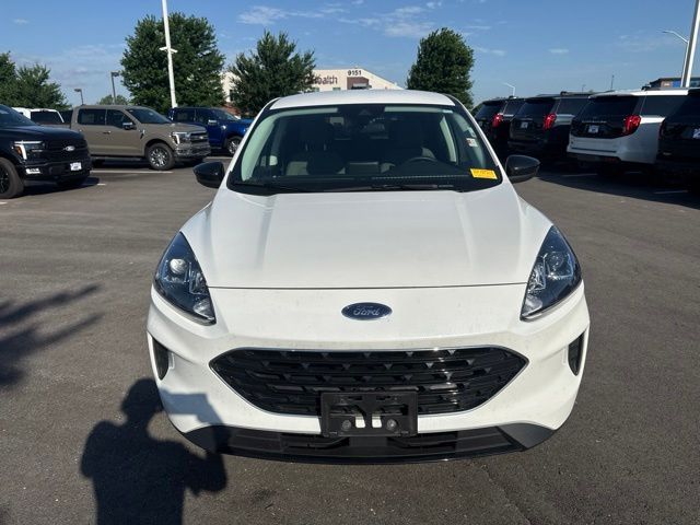 Used 2022 Ford Escape SE with VIN 1FMCU0G65NUB87078 for sale in Kansas City
