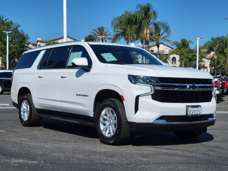 2022 Chevrolet Suburban LS
