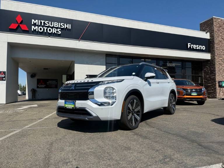 2026 Mitsubishi Outlander SEL